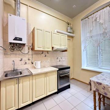 ЦЕНТР! Оренда 2х кімнатної, р-н ЦЕНТРАЛЬНОЇ ПЛОЩІ, КОНДИЦІОНЕР, ліжко!