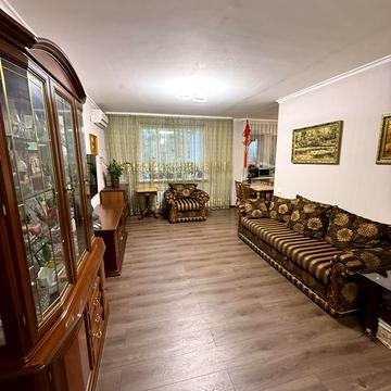 Володимира Івасюка просп. (Героїв Сталінграду), 14