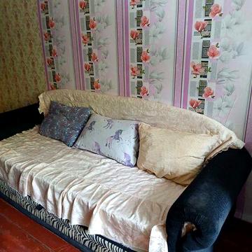 Оренда пів будинку, Крюків