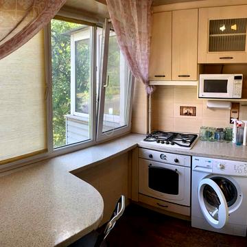 Відрадний просп. (Чубаря), 36