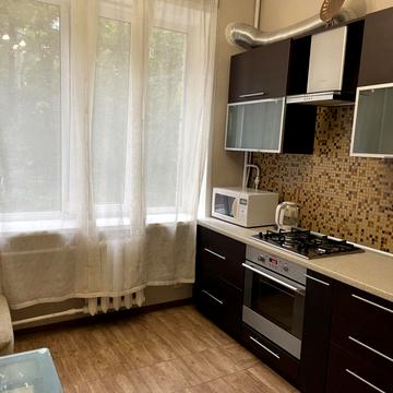 Лесі Українки бульв., 6