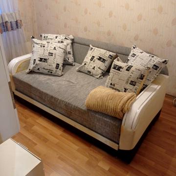 Володимира Івасюка просп. (Героїв Сталінграду), 28