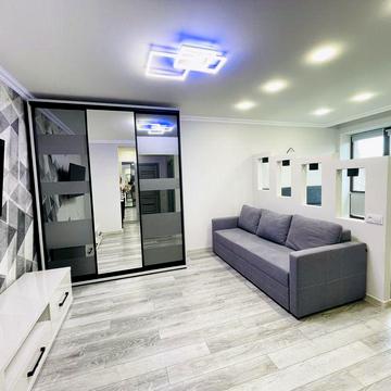 Оренда новобудова 1к Центр вул.Театральна