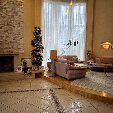 Борщагівська вул., 40