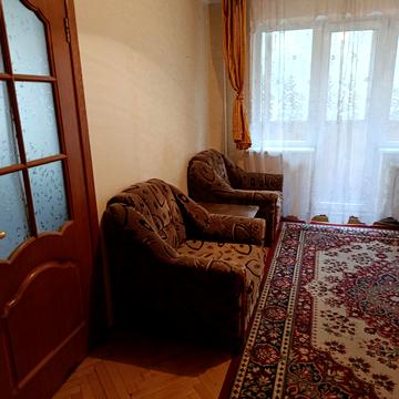 Борщагівська вул., 8