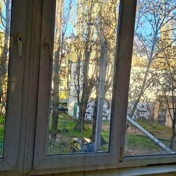 Князя Володимира Великого просп., 85