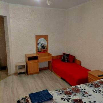 Довгострокова оренда 2к Квартира Молодогвардійська вулиця