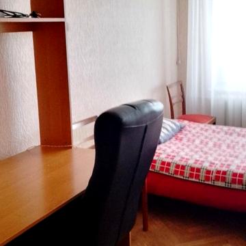 Миропільська вул., 27/16