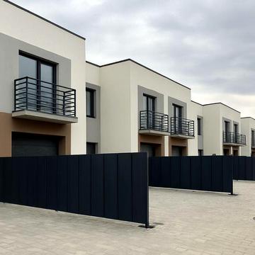 Таунхаус з гаражем Готовий до ремонту.Підведені всі комунікації