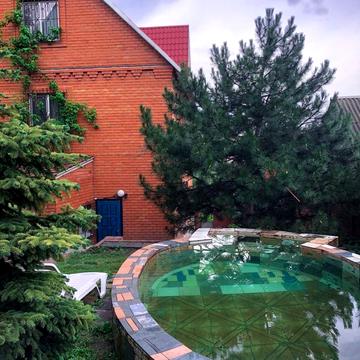 Всесвіту вул., 40