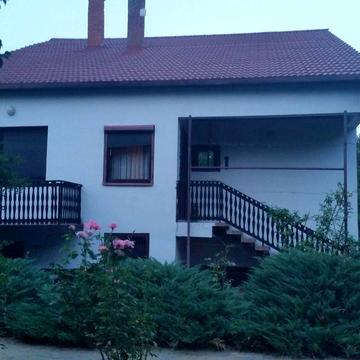 Закарпаття Берегово маєток продаж можлива оренда