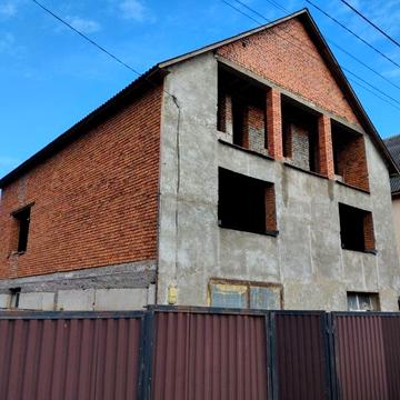 Ціну знижено! Продаю будинок у Свалява Закарпатської