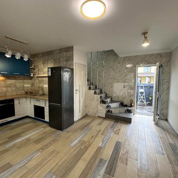 Одеська вул., 37