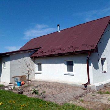 Сдается дом по Житомирской трассе, поселок Буча, 18км от Киева.