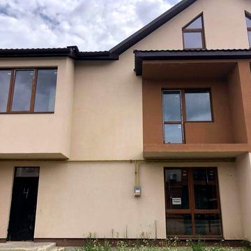 " Продається котедж в місті