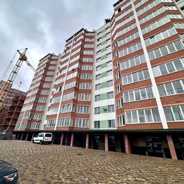 Богдана-Ігора Антонича вул., 5