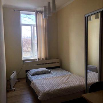 Квартира студіо, троєщина (приватний сектор)