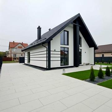 Новий будинок з ремонтом.