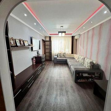 3-х кімнатна квартира с коморою ЖК 3 мікрорайон