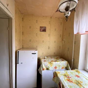 Європейського Союзу просп. (Правди), 68-Б