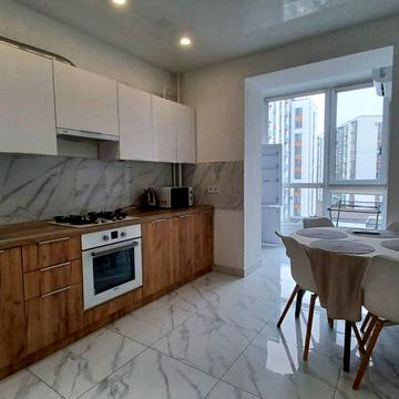 Здається 1км квартира в ЖК Липки!!!