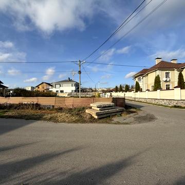 Світанковий пров., 10