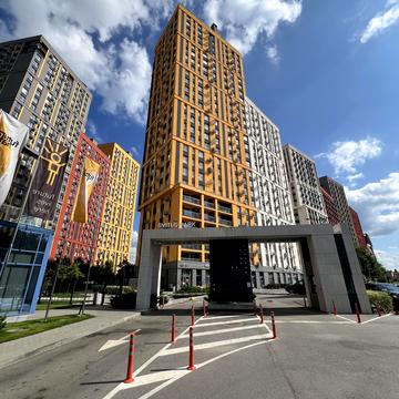 Наддніпрянське шосе, 5а