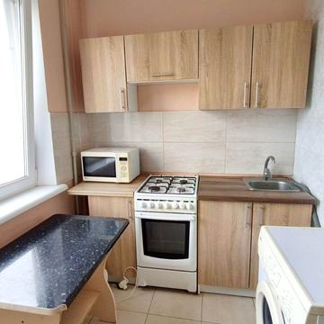 Амосова вул. (Корчагінців), 9