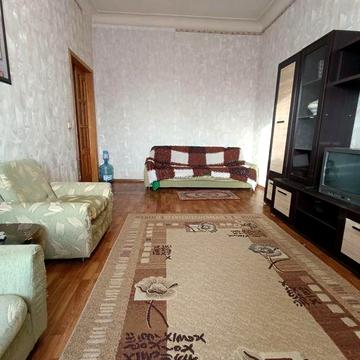 Сдаю двухкомнатную квартиру на улице Мостовая 2