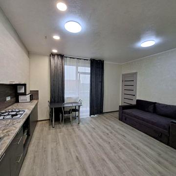 Олени Теліги вул., 15