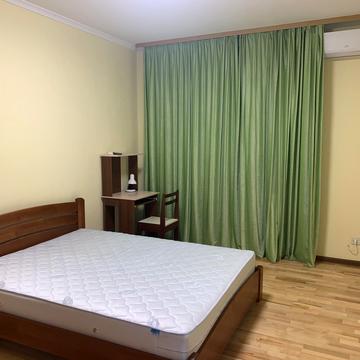 Урлівська вул., 40