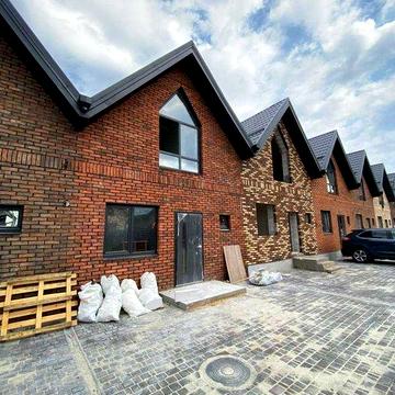 Продаж | Таунхаус із баварської кладки | Зубра | РОЗТЕРМІНУВАННЯ!