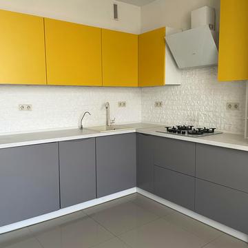 Практична вул., 1