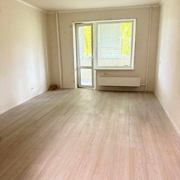 Продаж 1 кімнатної квартири вул. Драгоманова 5