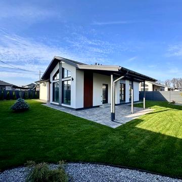 Сучасний будинок 130 м² у закритому КМ з охороною, 5 соток