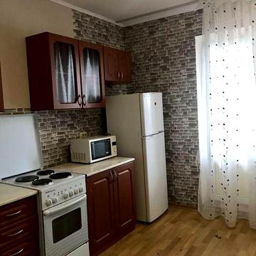 Оренда 2х кімнатної квартири. Драгоманова, 1К, м.Позняки, Харківська