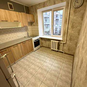 Тернопільська вул., 26