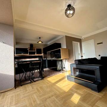 Микільсько-Ботанічна вул., 6/8