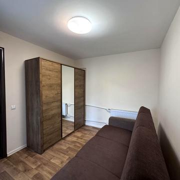 Скрипника, 32