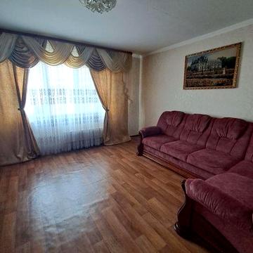 Продаж 3-кімнатної квартири Вараш