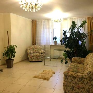 Продам 2 кімнатну квартиру Срібнокільска 1 ЖК Corona