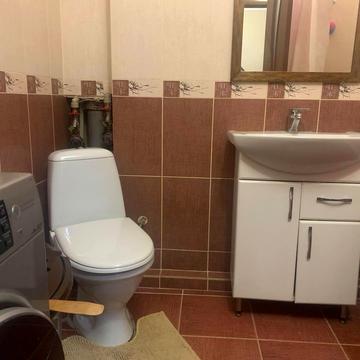 Зарічанська вул., 26