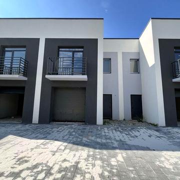 Продається готовий до ремонту таунхаус у Вовчинцях. Розтермінування.