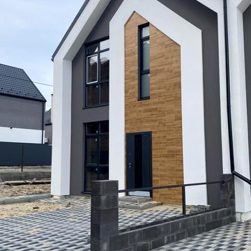 11-та Лінія вул., 26