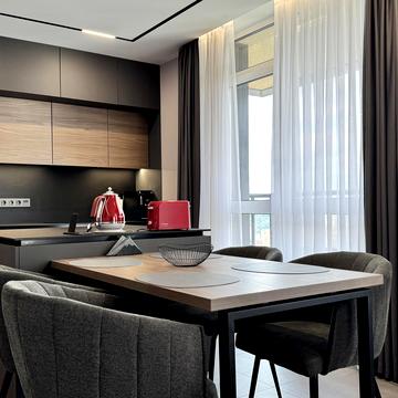 Джона Маккейна вул. (Івана Кудрі), 1-Б