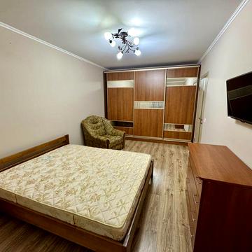 Здається двохкімнатна квартира 64 м.кв