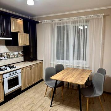 Здається двохкімнатна квартира 64 м.кв