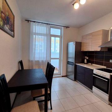 Воскресенська 16В, ЖК Паркові озера, є ГЕНЕРАТОР оренда 3-к квартири