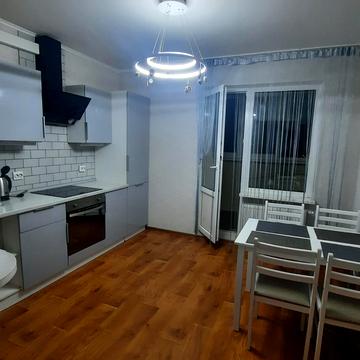 Ясинуватський пров., 11