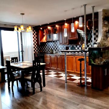 Дмитра Чижевського вул. (Петра Чаадаєва), 2-Б